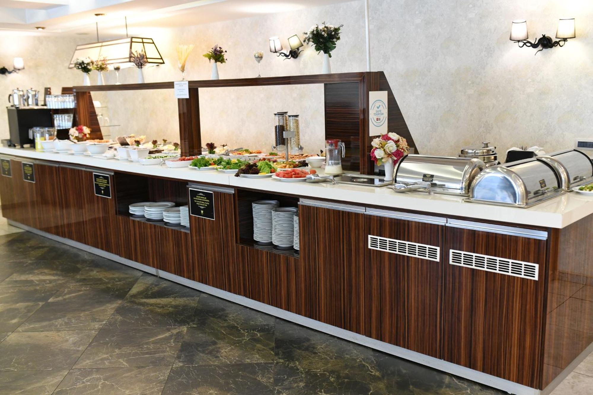 Royal Hotel Инегель Экстерьер фото