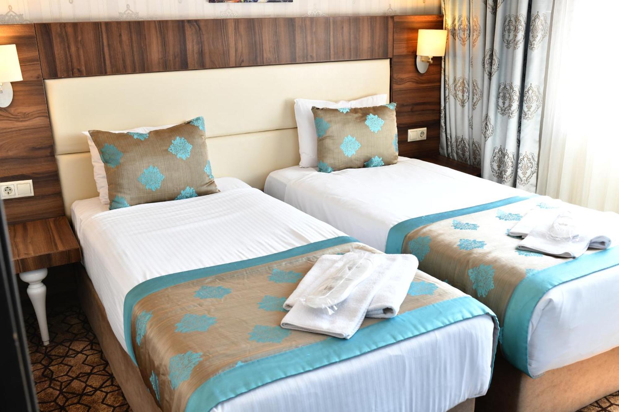 Royal Hotel Инегель Экстерьер фото