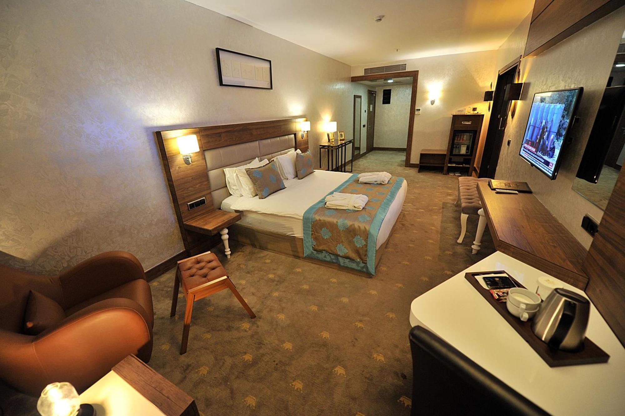Royal Hotel Инегель Экстерьер фото