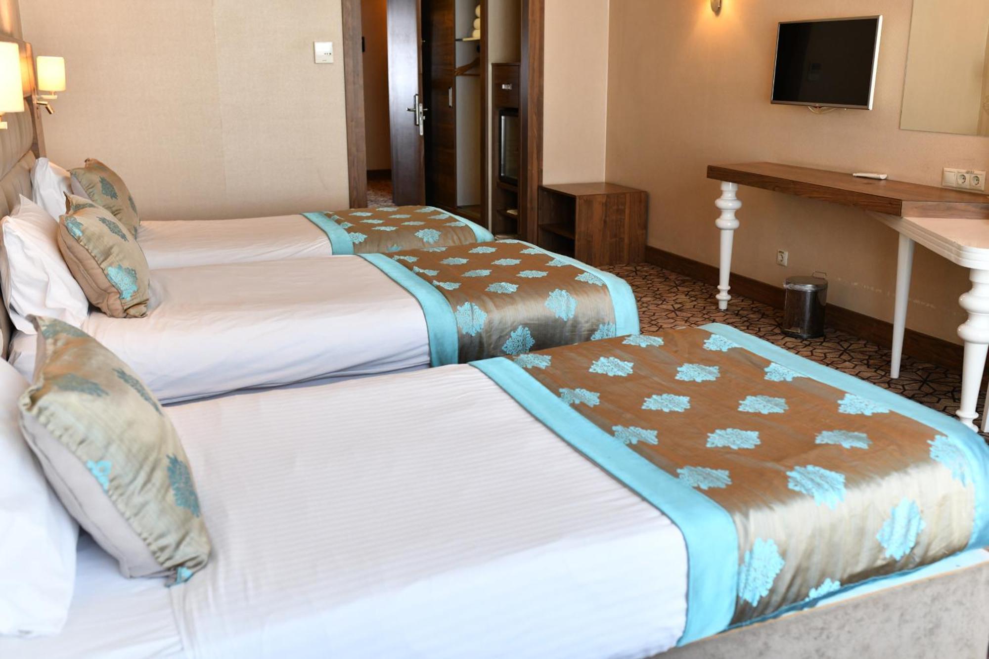 Royal Hotel Инегель Экстерьер фото