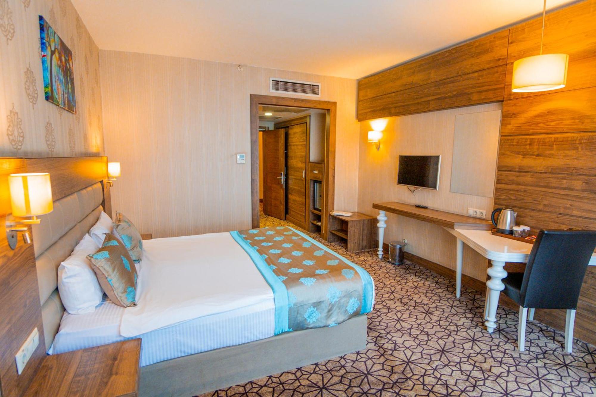 Royal Hotel Инегель Экстерьер фото