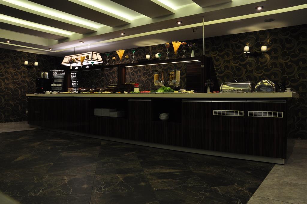 Royal Hotel Инегель Экстерьер фото